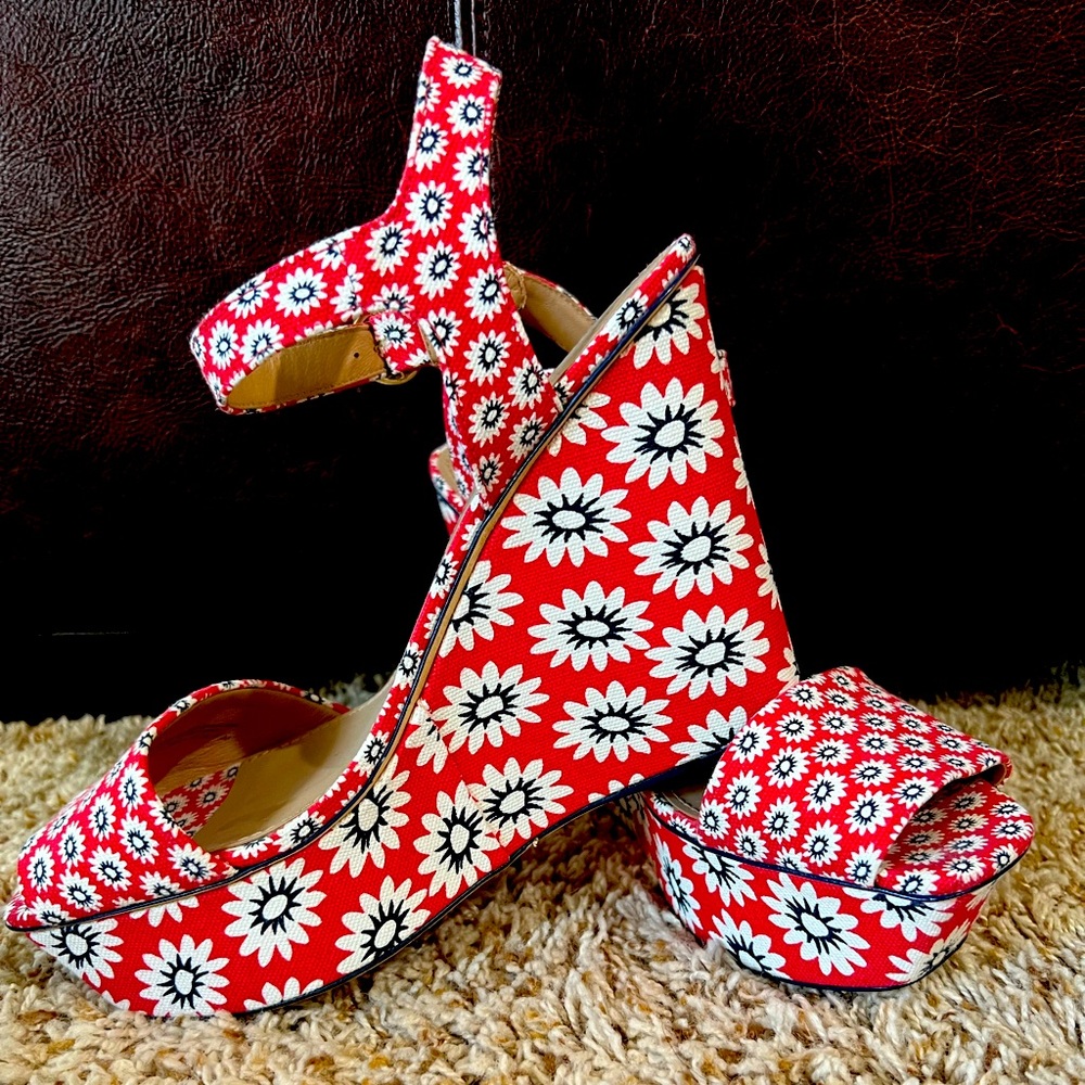 Tory Burch Canvas Floral Print Wedge Sandals - Women's Sz 9.5M - Great condition